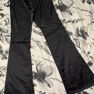 Zana Di black bell bottoms. (Juniors)